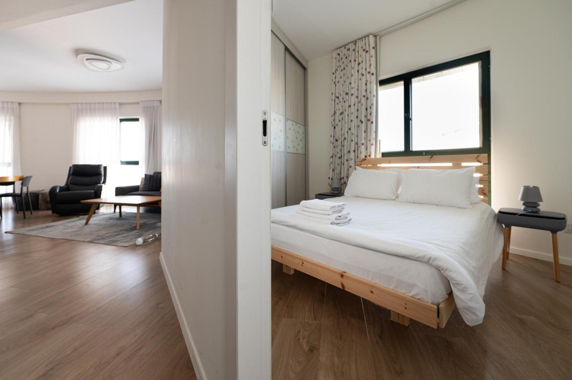 Seaside Court Retreat By Israpart Tel Aviv Exterior photo